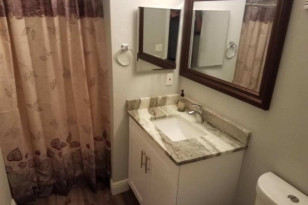 Cozy 3 Bed 2.5 Bath Located Near Busch Gardens Tampa Exterior photo