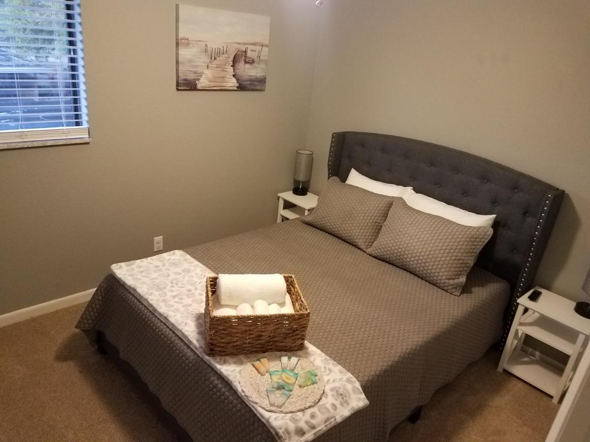 Cozy 3 Bed 2.5 Bath Located Near Busch Gardens Tampa Exterior photo